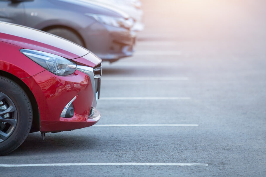 Auto jako řešení náročné finanční situace: Peníze na ruku za dočasný výkup